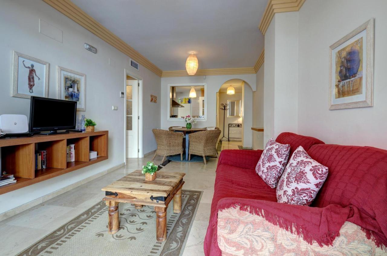 First Line Beach Apartment Марбелья Экстерьер фото