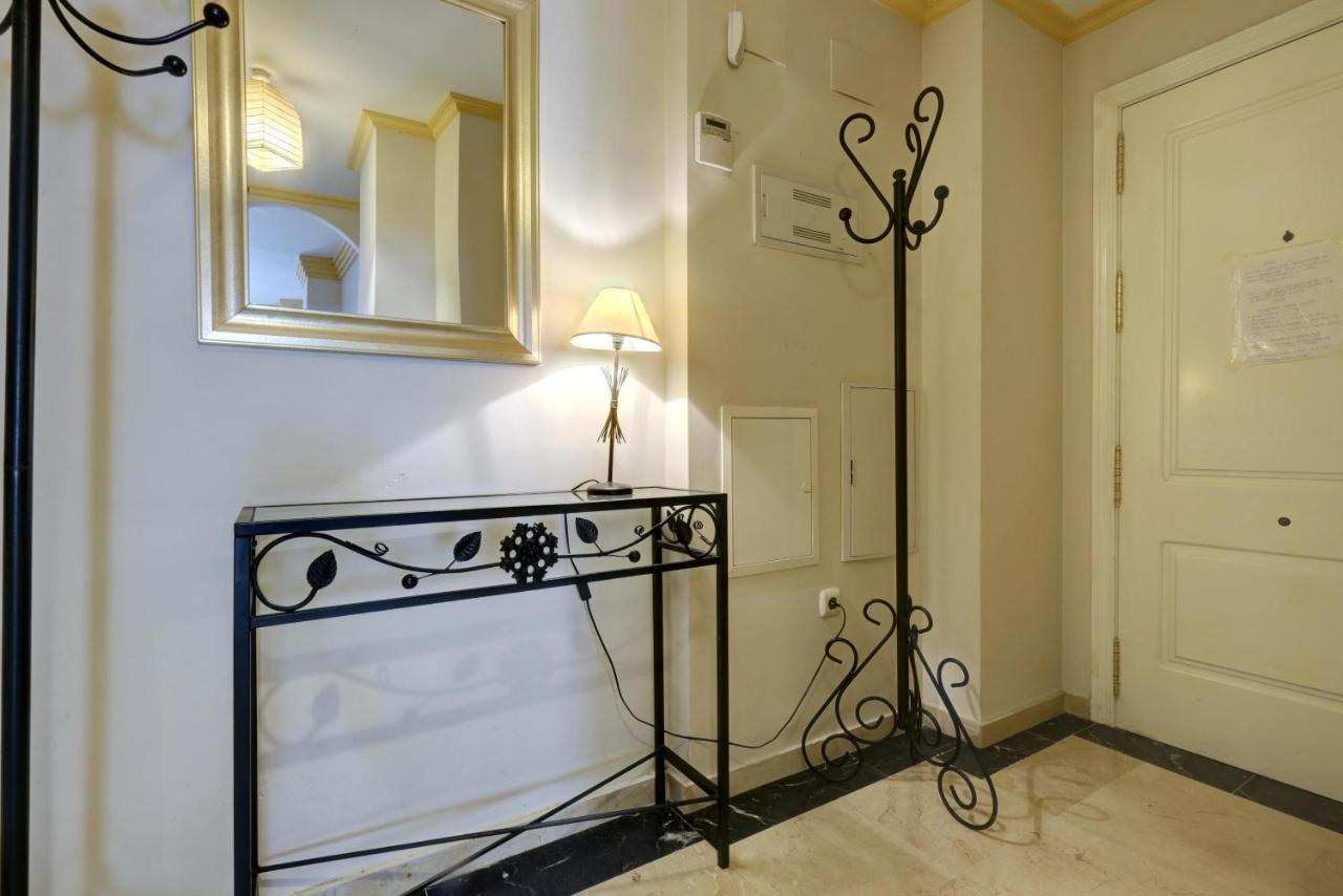 First Line Beach Apartment Марбелья Экстерьер фото